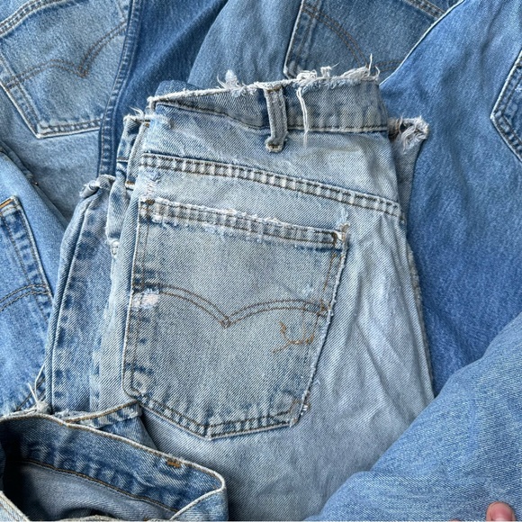 Lot of 14 Vintage Levi’s 501 & 501xx Project/Damaged - Picture 7 of 14